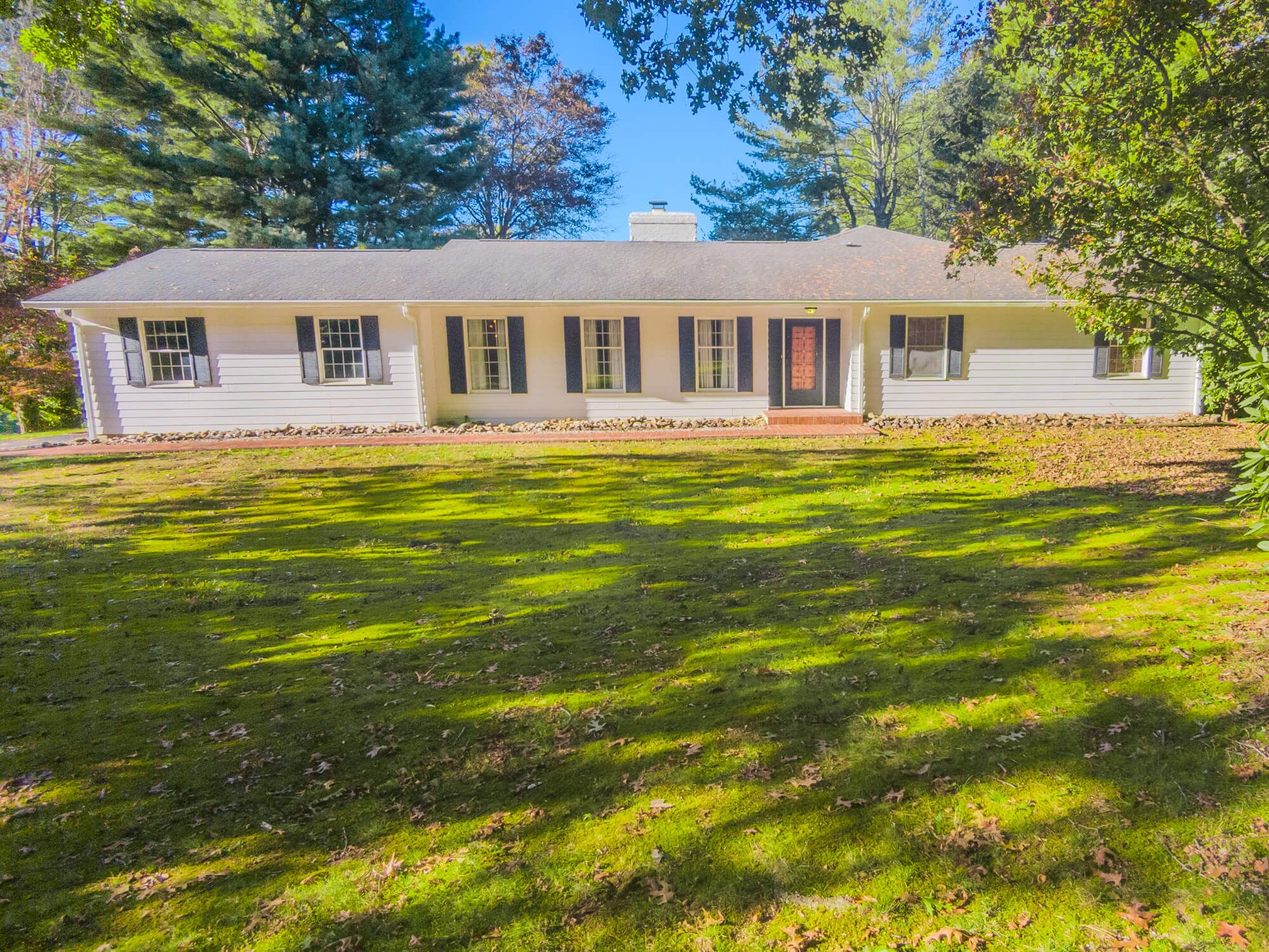 Photo of 122 Maxwell Drive, Bristol, TN 37620