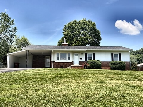 Front photo of 1803 East Oakland Ave